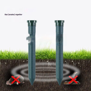 Solar Pest Repeller Ultrasonic Outdoor Farm Plug-in Snake Repellent